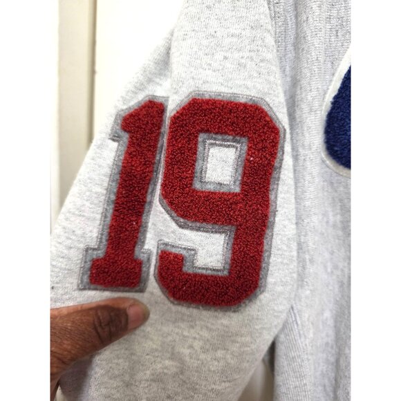 Champion Varsity Athletic Grey Sweatshirt With Patches & Embroidered Details Siz - Picture 5 of 9